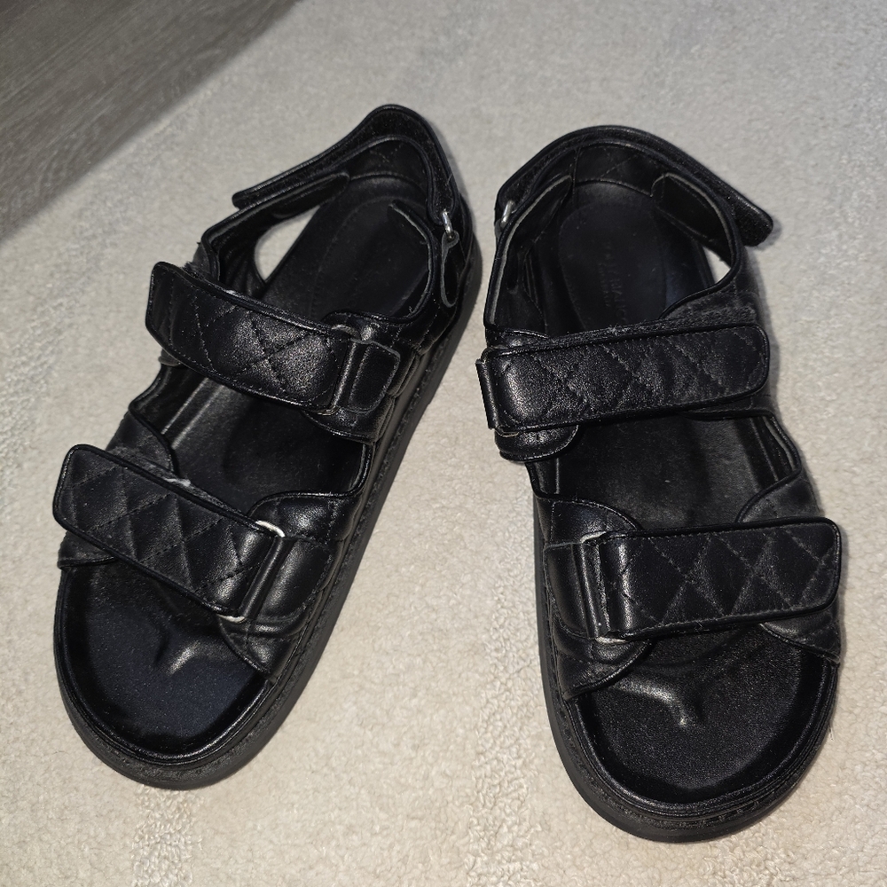 Tony Bianco Black Quilted Leather Sandals – Size 8 – Real Leather